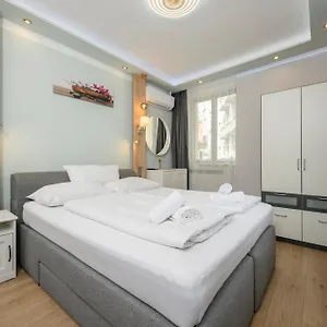 Palais Palffy Aparthotel Vienna