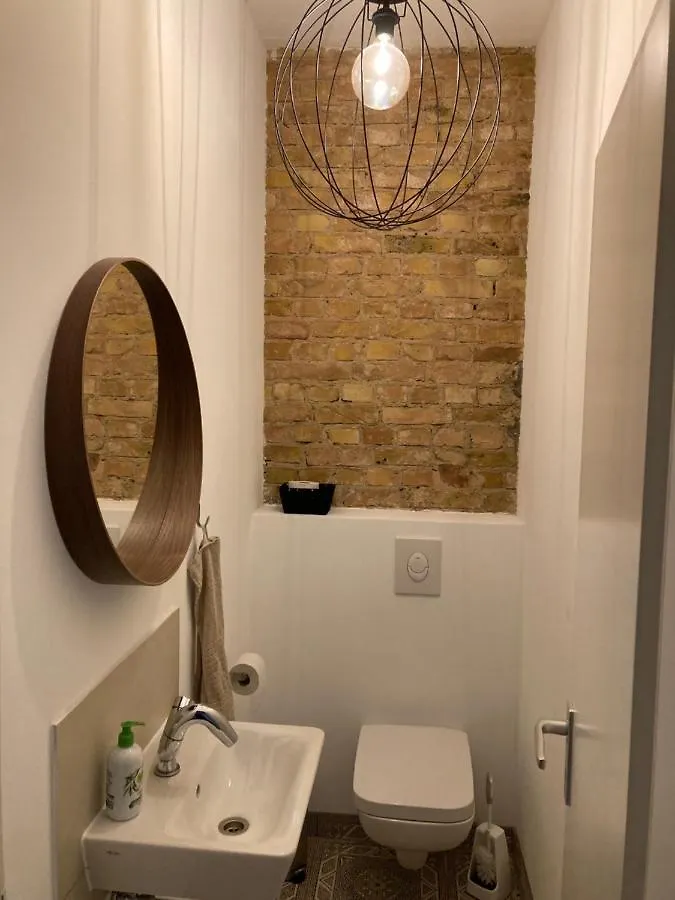 Minimal Hostel No.43 Berlin Germany
